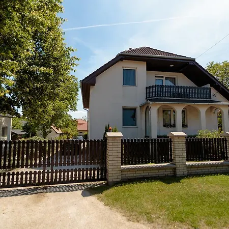Apartamento Zsuzsa *